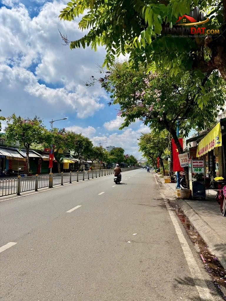 Chỉ 5 tỷ nhỉnh – Tân Phú – Hẻm 1 Sẹc &… – Bán nhà trong hẻm – ngõ Quận Tân Phú – TP Hồ Chí Minh giá BÁN 7 – 10 tỷ