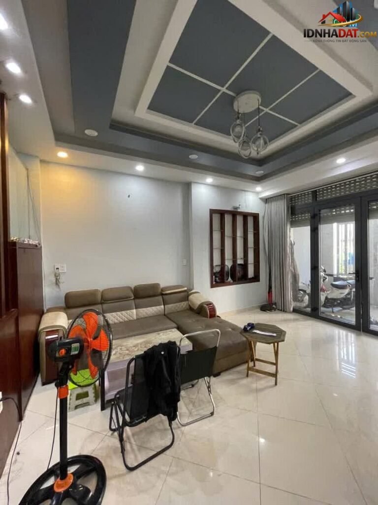 Bán nhà Phường Tây Thạnh Quận Tân Phú Thành Phố Hồ Chí Minh, 56m², 4.95 tỷ