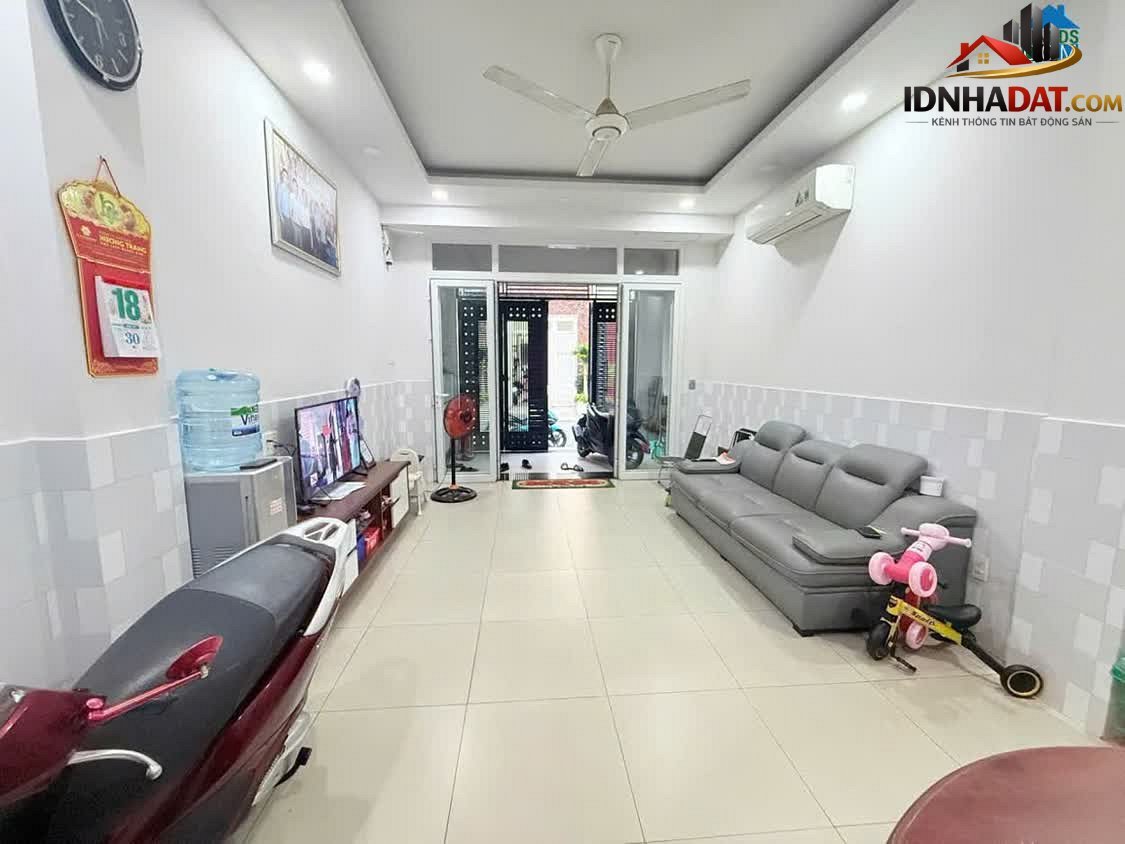 [Review Nhà Phố] Ngôi nhà 4 tầng tại Tân Kỳ Tân Quý, Tân Phú với giá 10.4 tỷ đồng - Review Nhà Phố - Ảnh 1