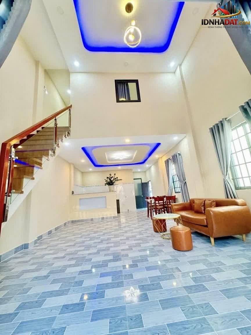 [Review Nhà Phố] Nhà 2 tầng góc đường Tô Ngọc Vân, Thủ Đức - Tiện nghi, pháp lý rõ ràng - Review Nhà Phố - Ảnh 1
