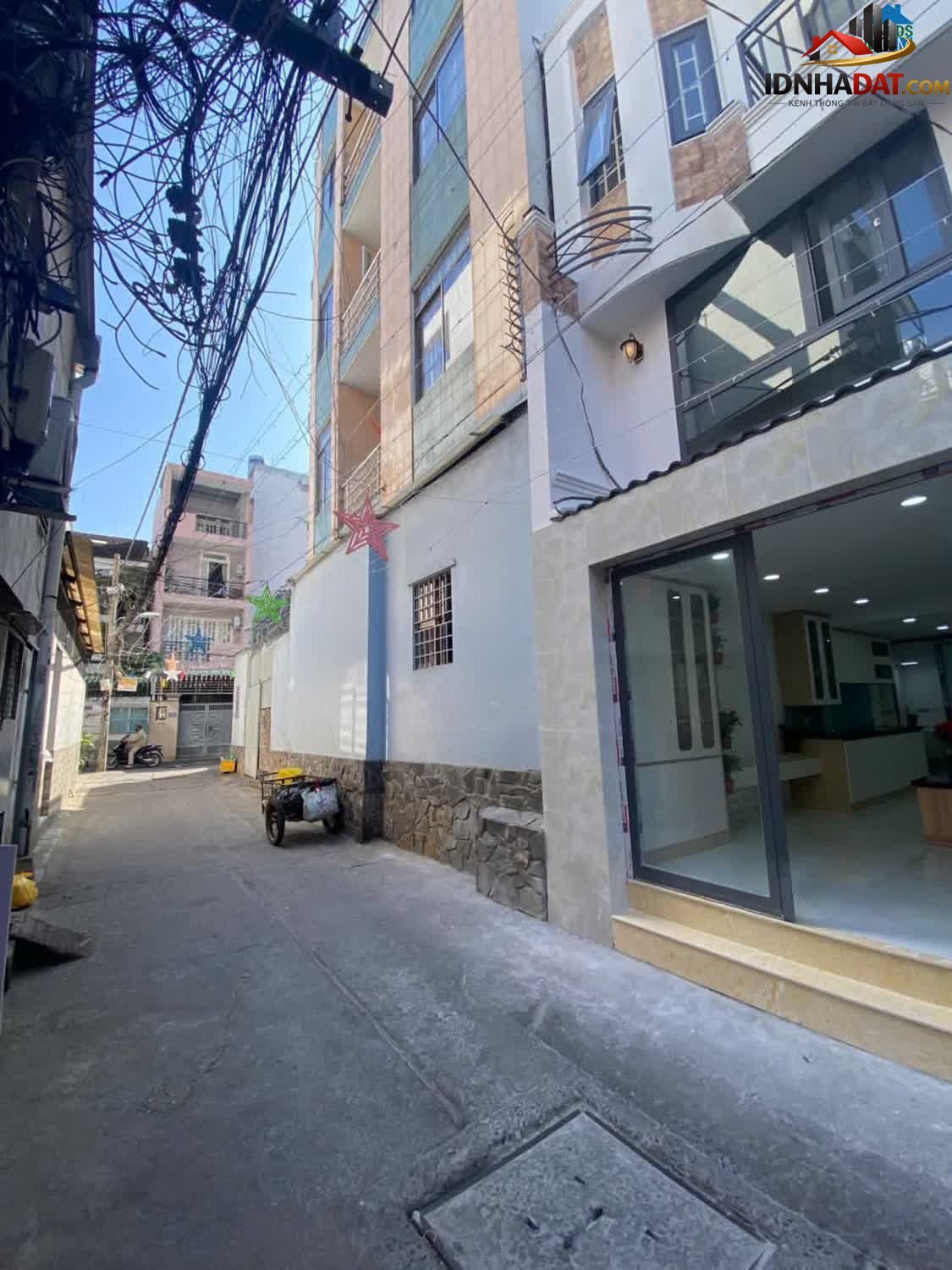 [Review Nhà Phố] Căn nhà góc 3 tầng tại Bình Thạnh, giá 6.6 tỷ, tiện ích đầy đủ - Review Nhà Phố - Ảnh 1