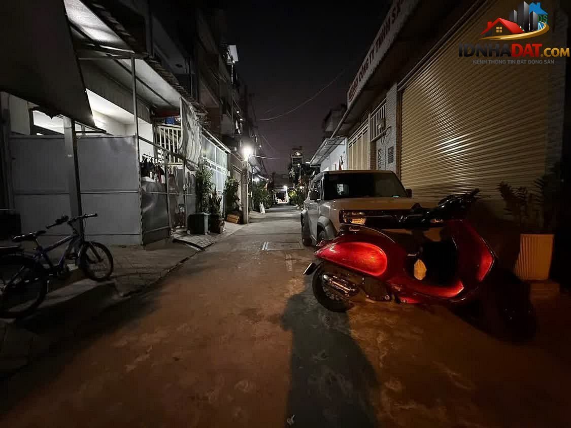 [Review Nhà Phố] Nhà mới 1 xẹt Đường Mã Lò, Bình Tân - 4 phòng ngủ, giá chỉ 6.4 tỷ - Review Nhà Phố - Ảnh 1