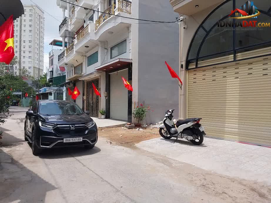 [Review Nhà Phố] Nhà mặt tiền 12m An Phú Đông, Quận 12: Thiết kế hiện đại, giá 8 tỷ - Review Nhà Phố - Ảnh 1