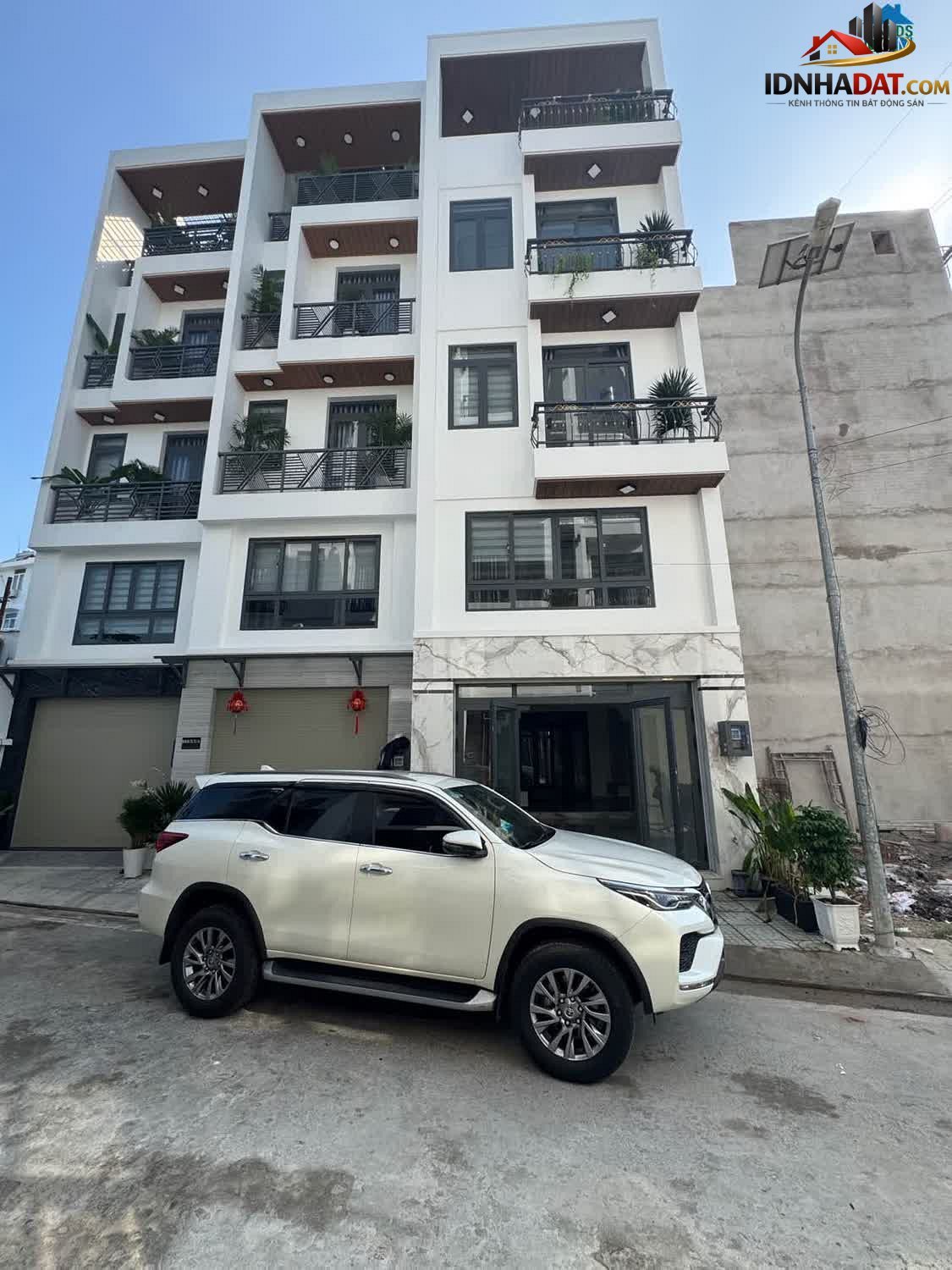 [Review Nhà Phố] Nhà 5 tầng hiện đại trên Đường Kinh Dương Vương, Bình Tân giá 7.5 tỷ - Review Nhà Phố - Ảnh 1