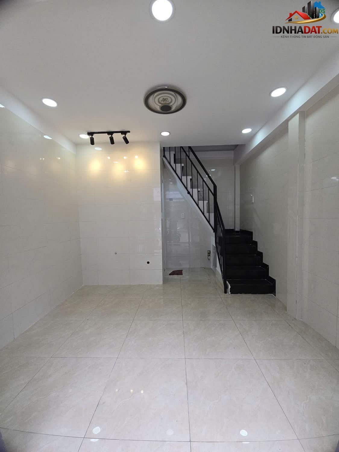 [Review Nhà Phố] Nhà mặt phố Phạm Văn Xảo, Tân Phú: Tiềm năng đầu tư dưới 3 tỷ - Review Nhà Phố - Ảnh 1