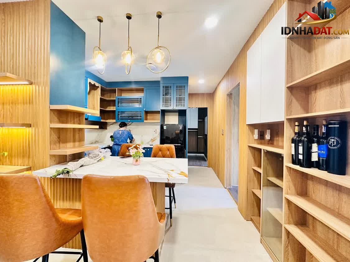 [Review Nhà Phố] Căn hộ Lavida Plus 74m² tại Quận 7, phong cách tân cổ điển sang trọng - Review Nhà Phố - Ảnh 1