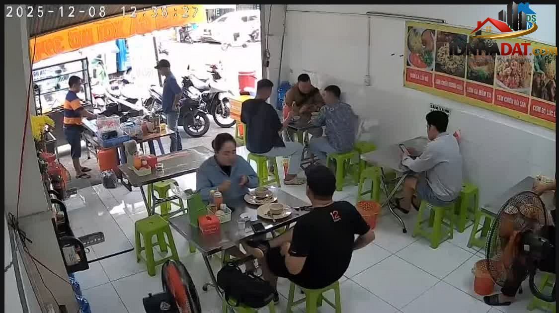[Review Nhà Phố] Sang nhượng quán cơm gà xối mỡ 40m² tại Quận Tân Phú, TP.HCM - Review Nhà Phố - Ảnh 1
