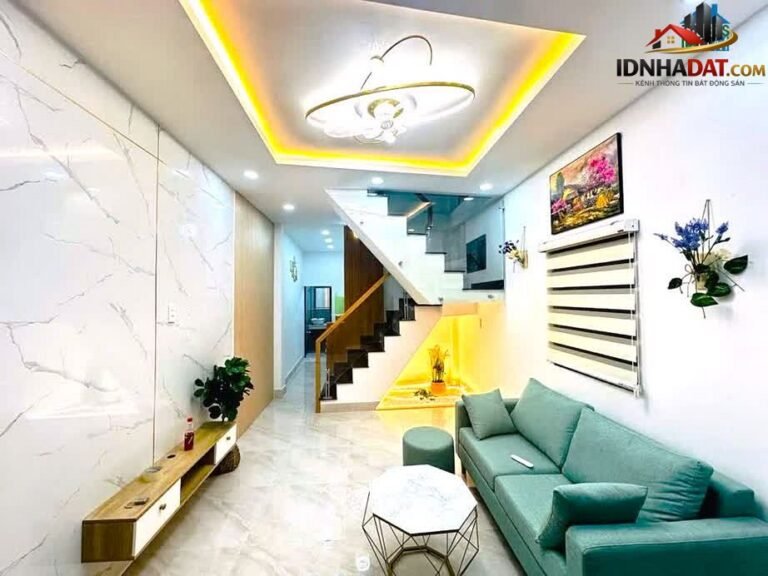 [Review Nhà Phố] Căn Góc Nguyễn Trọng Tuyển 24m² 3 Tầng Gần Sân Bay Tân Bình