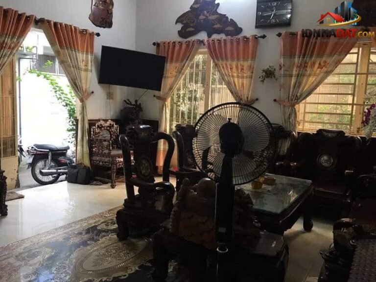 [Review Nhà Phố] Nhà lô góc 4 tầng tại Phú Nhuận, giá nhỉnh 9 tỷ, tiềm năng cho thuê cao