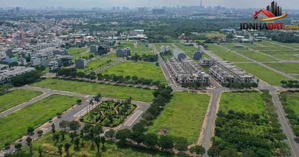 Thị Trường Đất Nền Phía Nam: Giảm Giá Nhưng Vẫn Khó Bán