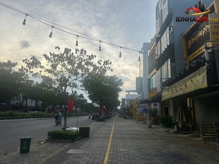 Bán lô đôi mặt tiền Nguyễn Phước Lan Hòa Xuân 200m2 giá 38 tỷ