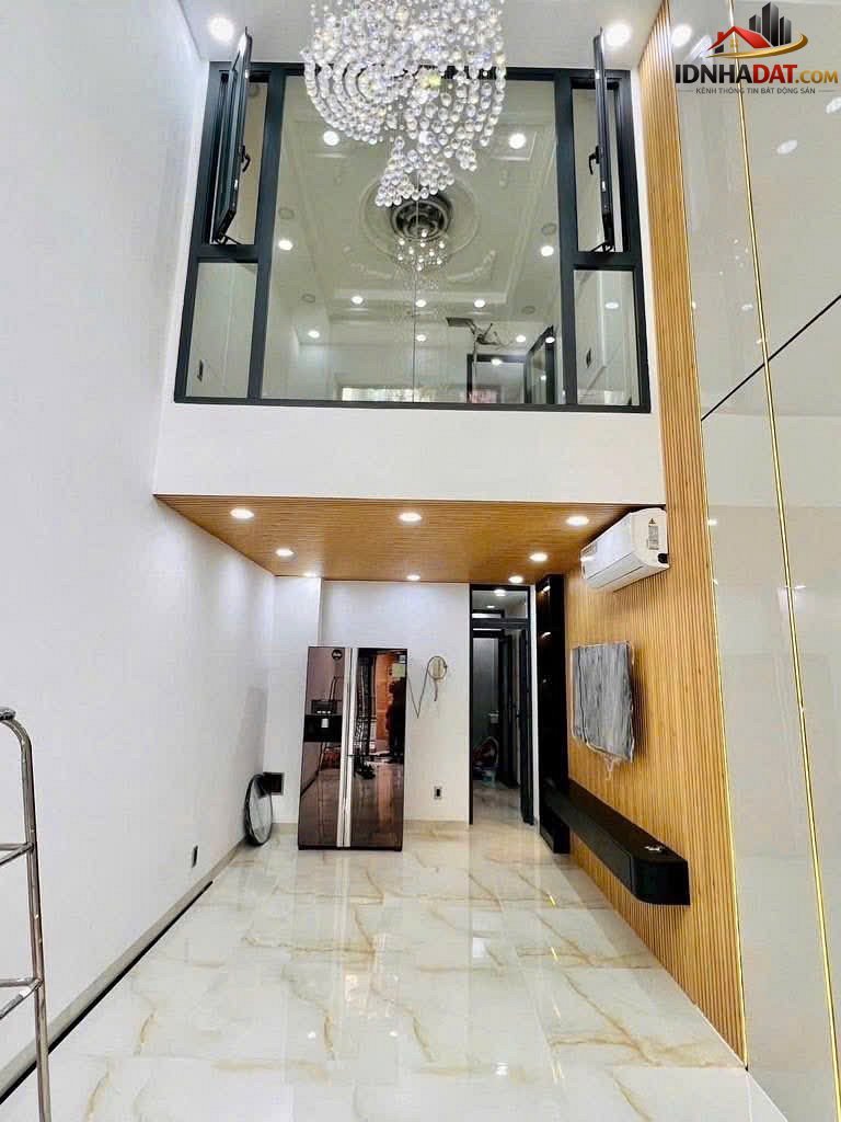 Nhà hẻm xe hơi gần mặt tiền CMT8 – gần chợ Hoà Hưng – 5 tầng – giá 8 tỷ – Bán nhà Phường 10 Quận 3 Thành Phố Hồ Chí Minh