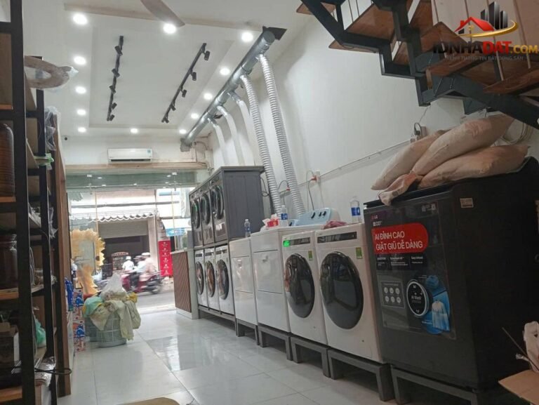 Sang nhượng tiệm giặt sấy Chính Gián Quận Thanh Khê Đà Nẵng diện tích 40m2 giá 135 triệu