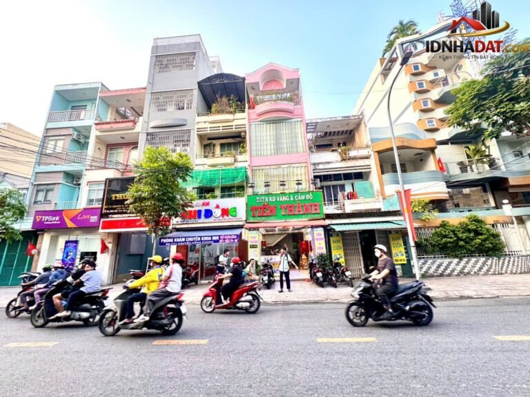 Bán nhà đất Đường Vĩnh Hội – Phường cũ 4 Quận 4 – Phường mới 4 – Thành phố Hồ Chí Minh Diện tích 100m2 Giá 33.2 tỷ