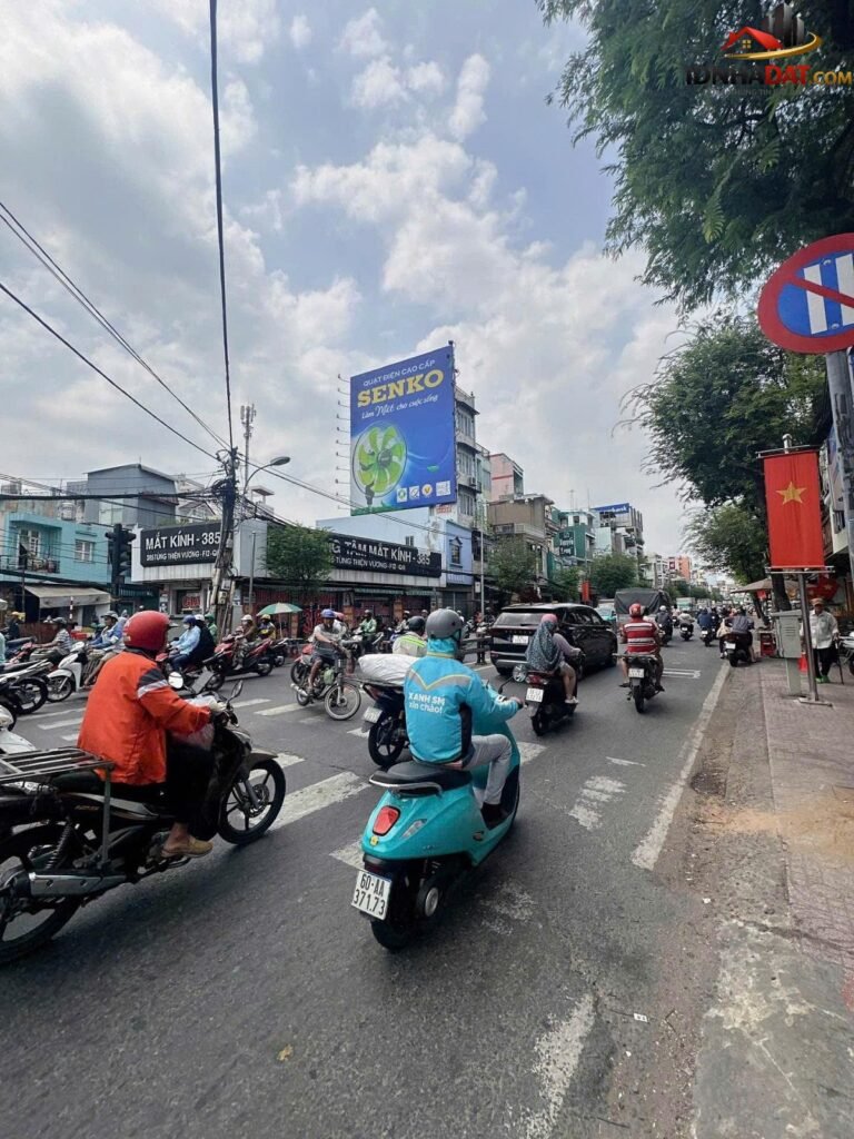 Mặt tiền trần nguyên hãn quận 8 sát quận 5 vỉa hè rộng kinh doanh đỉnh Bán nhà đất Đường Trần Nguyên Hãn – Phường cũ 12 Quận 8 – Phường mới 12 – Thành phố Hồ Chí Minh 64m2 10.999 tỷ