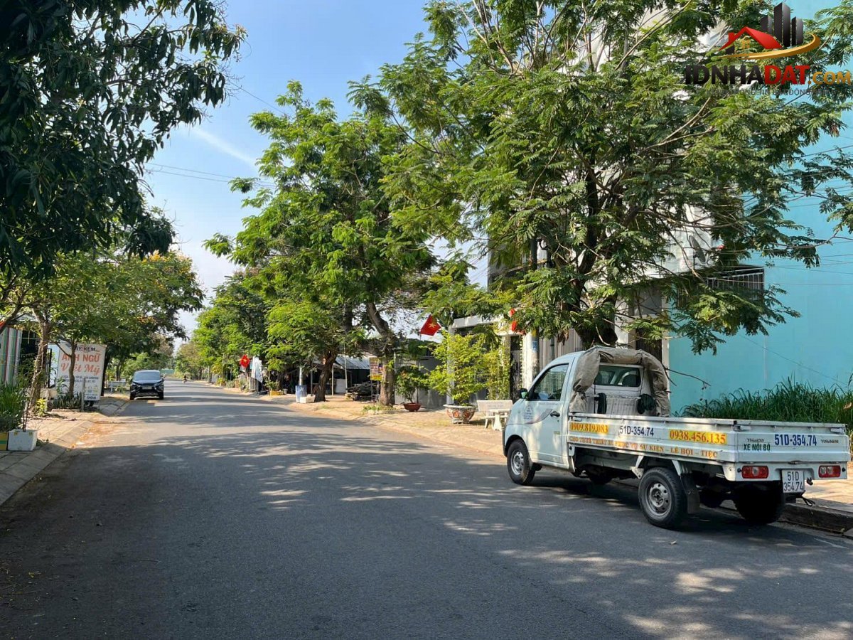 [Review Nhà Phố] Nền Đất 95m2 Đường Lê Văn Lương, Quận 7 - Cơ Hội Đầu Tư Hấp Dẫn - Review Nhà Phố - Ảnh 1