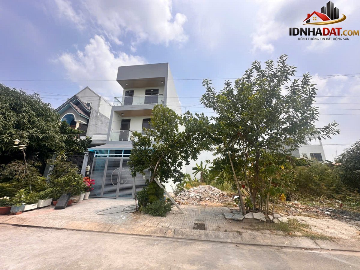 [Review Nhà Phố] Lô đất 100m2 tại Khu đô thị Đông Tăng Long, Quận 9 với giá 8 tỷ - Review Nhà Phố - Ảnh 1