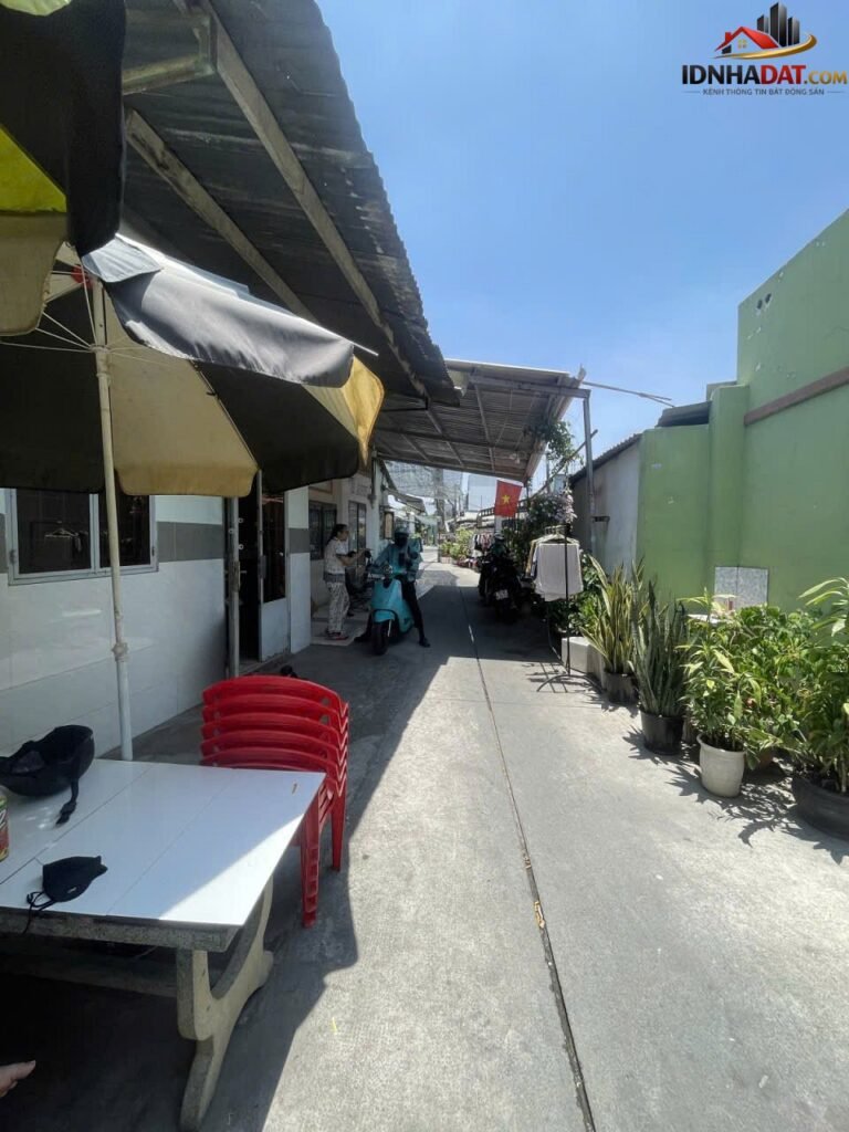 Bán dãy trọ Đường Lê Trọng Tấn – Phường cũ Tây Thạnh Quận Tân Phú – Phường mới Tây Thạnh – Thành phố Hồ Chí Minh 200m2 16.4 tỷ