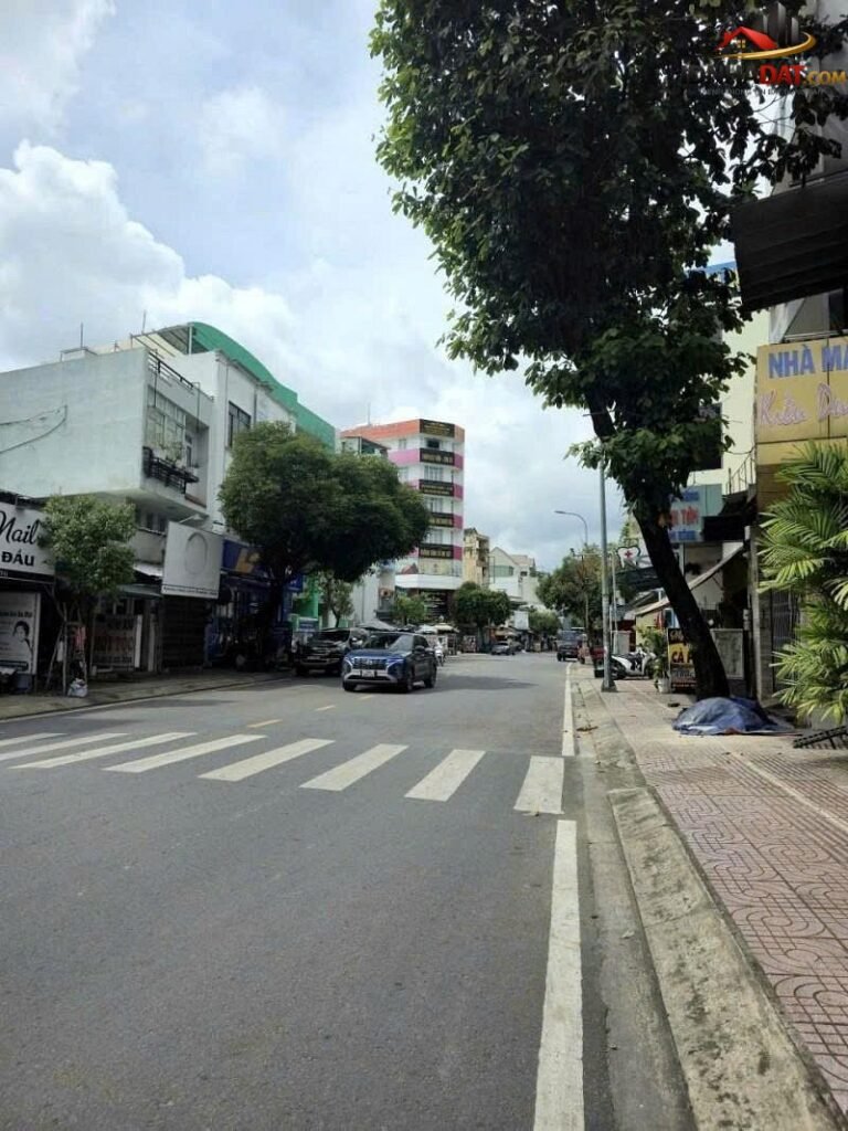 Bán nhà mặt tiền Gò Dầu Quận Tân Phú Thành Phố Hồ Chí Minh diện tích 74m2 giá 10,7 tỷ