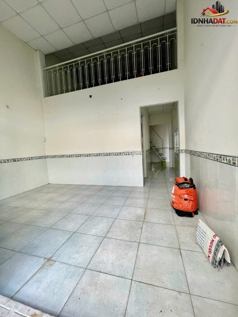 Bán nhà Phường 13 Quận 4 Thành phố Hồ Chí Minh, diện tích 72m², ngang 6m, giá chỉ 6.5 tỷ
