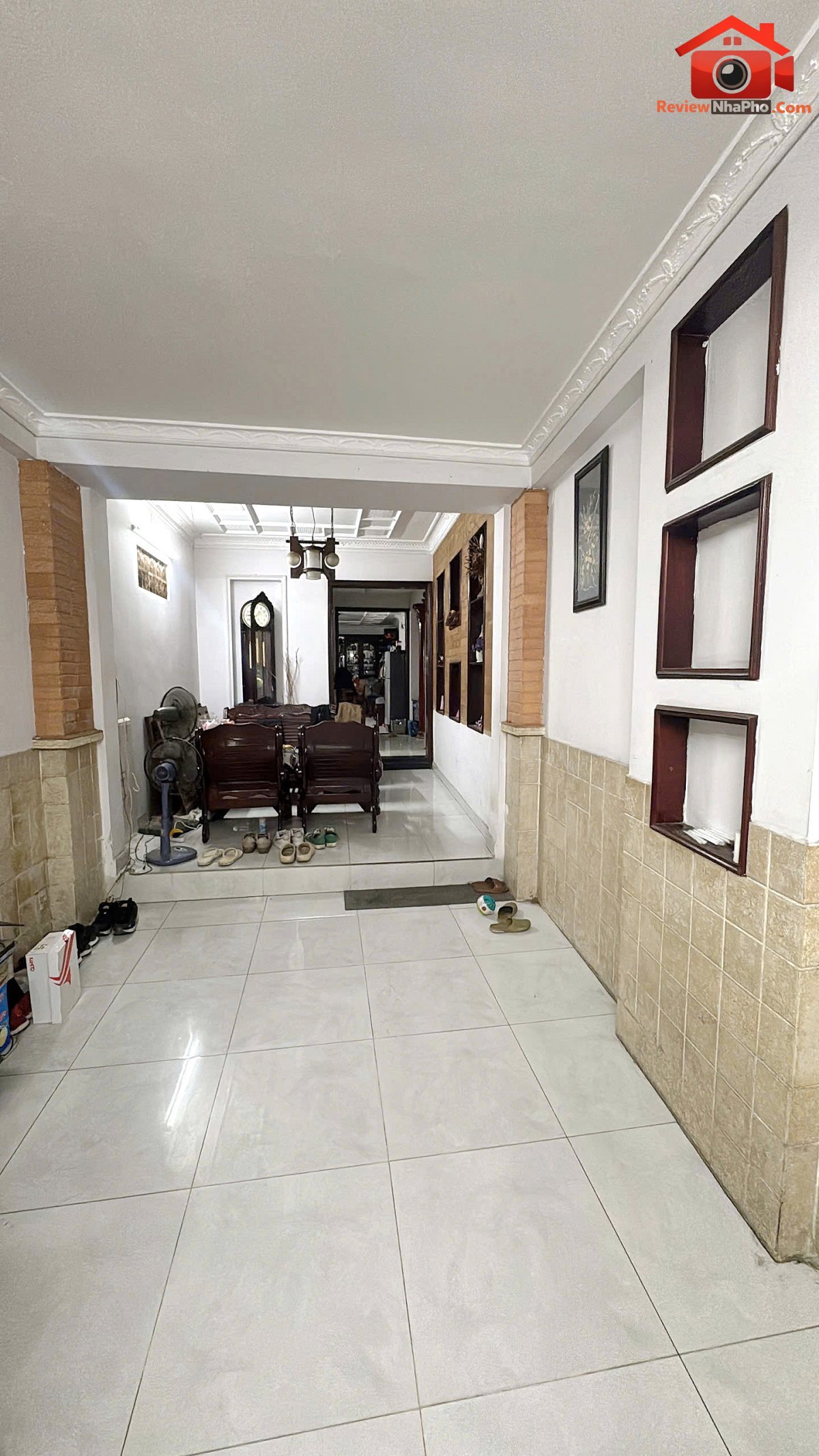 Hạ giá 2 tỷ. cần bán gấp.nhà 4 tầng nở hậu mt ông ích khiêm p14q11. 95m2 14000000000
