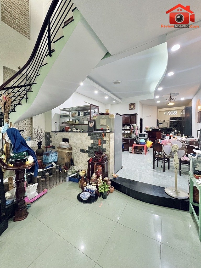 D2571 khan hiếm nhà sân ô tô sát ngã tư hàng xanh, 134m2 giá 15500000000 – Bán nhà đất Đường Đinh Bộ Lĩnh – Phường cũ 26 Quận Không xác định – Phường mới 26 – Thành phố Hồ Chí Minh