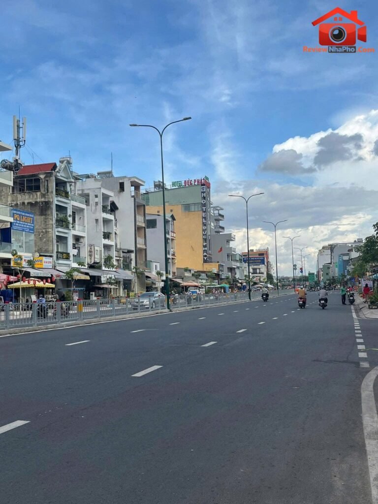Hẻm xe hơi 7 chỗ dương quảng hàm – 5 tầng – 45m2 – giá nhỉnh 7 tỷ – Bán nhà đất Đường 1 – Phường cũ 1 Quận 1 – Phường mới 1 – Thành phố Hồ Chí Minh