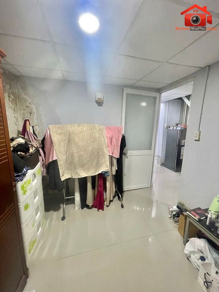 hiếm nhà ngang lớn 6.3m2- 46.1m2- chỉ có 3.8t- đ.tôn đản- thông ra chợ 200 đ.xóm chiếu- kế bên – Bán nhà đất Đường Tôn Đản – Phường cũ 15 Quận 4 – Phường mới 15 – Thành phố Hồ Chí Minh