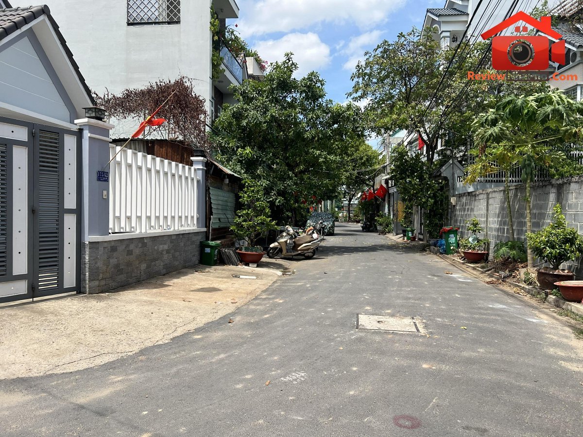 Chính chủ cần bán đất đẹp – hẻm 175 đình phong phú – q9 -tp hồ chí minh Diện tích 81m2 Giá 6.2 tỷ