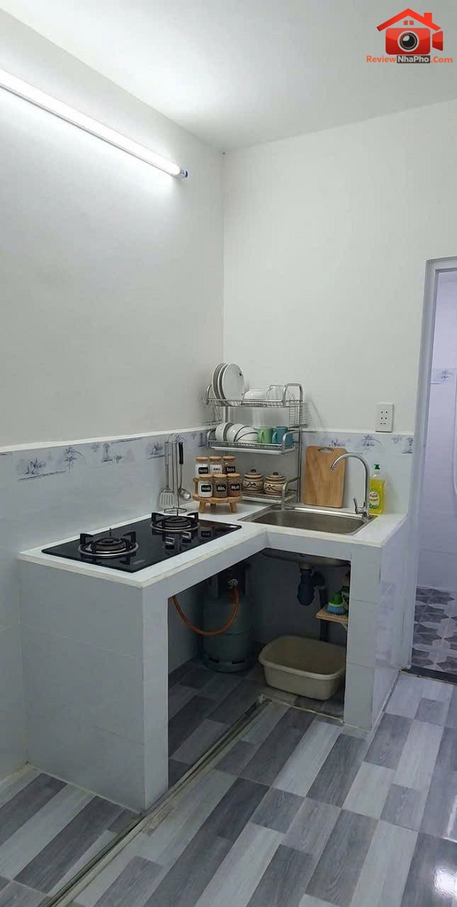Nhà 2 tầng lò siêu, quận 11 chỉ 2.65 tỷ, vào ở ngay, giá hiếm khu trung tâm – diện tích 24m2