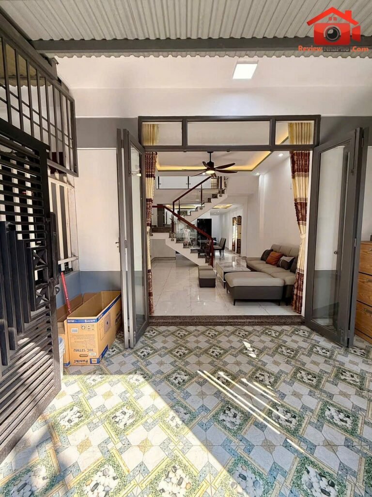 Cần bán nhà 2 tầng k196 âu cơ gần chợ hòa khánh – Đường âu cơ – Phường cũ hòa khánh bắc – Phường mới hòa khánh – Thành phố Đà Nẵng – Diện tích 75m2 – Giá 3.9 tỷ
