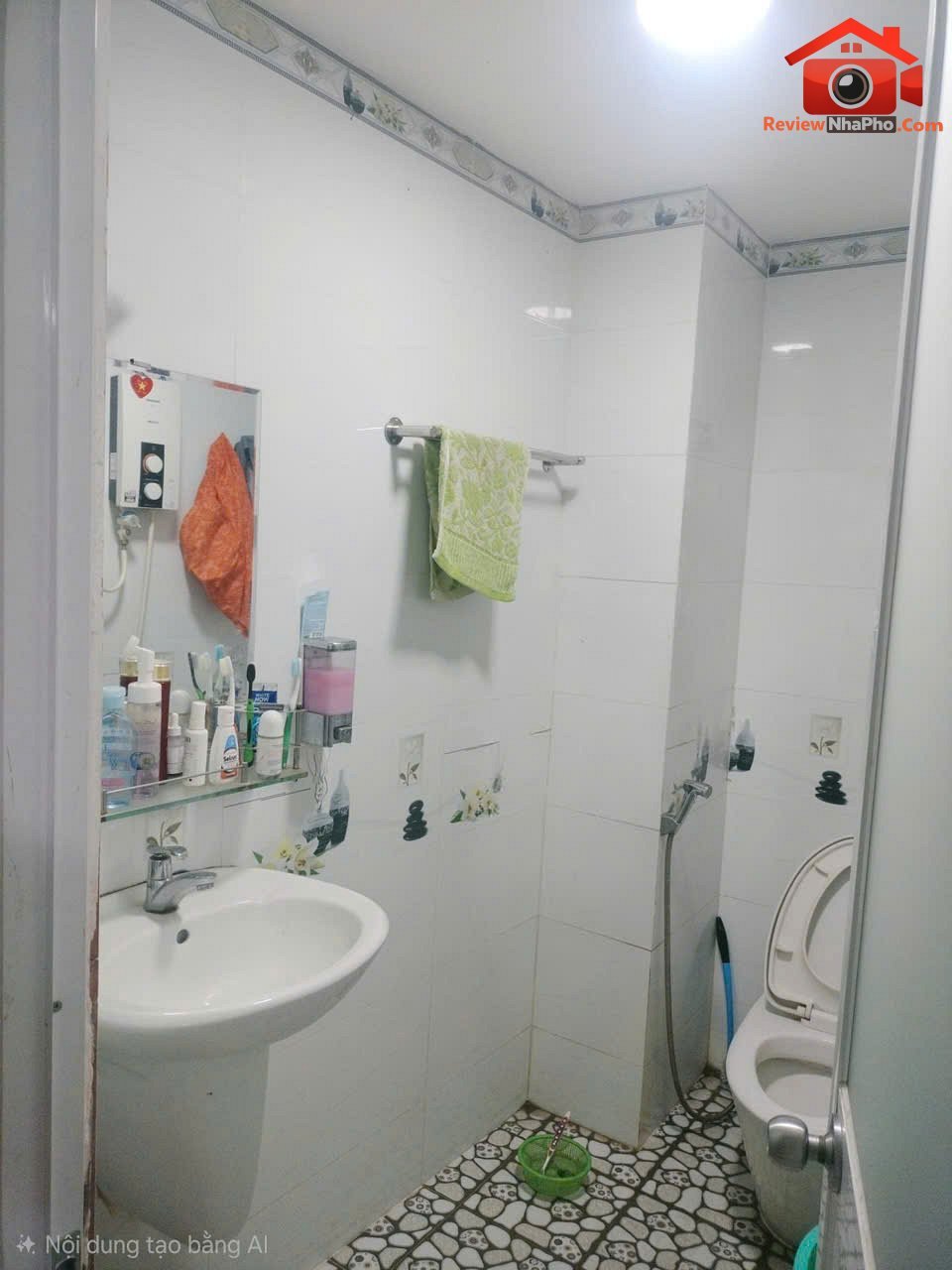 Chỉ 4,4 tỷ sở hữu nhà 4 tầng đường Nguyễn Văn Quỳ – Phường cũ Phú Thuận Quận 7 – Phường mới Phú Thuận – Thành phố Hồ Chí Minh diện tích 49m2