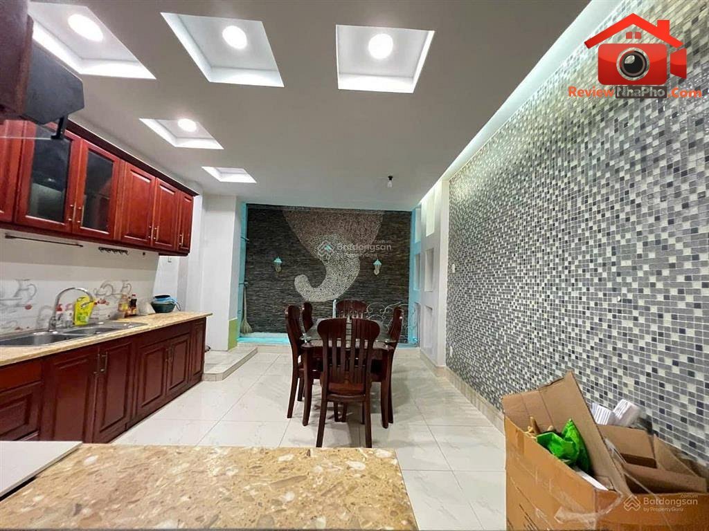 Bán nhà mặt tiền cx lữ gia q11 hầm xe hơi kế bên đh bách khoa giá 16 tỷ
-
Giá: 16 tỷ
64 m2