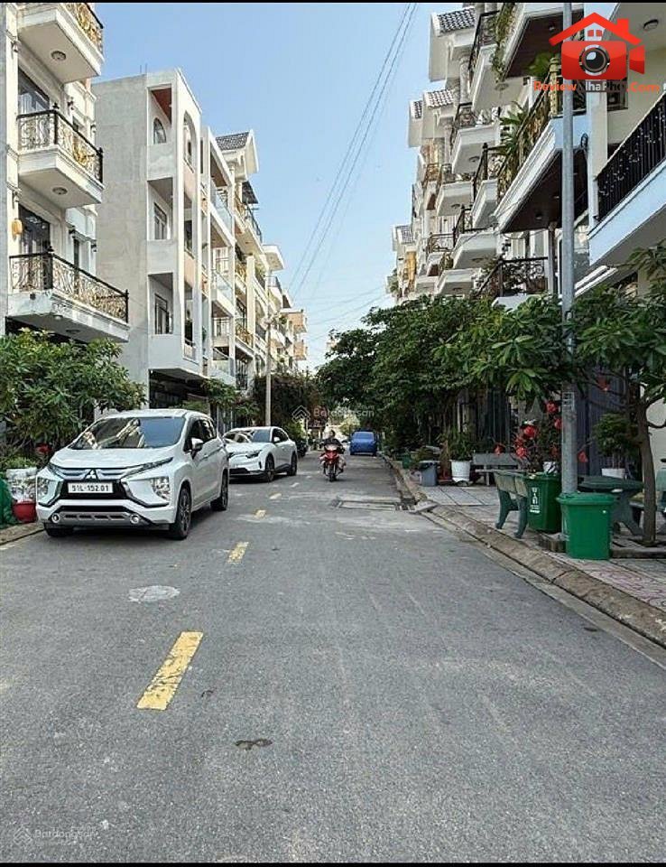 Bán nhà đường Nguyễn Văn Quá 60 m2 – 6.45 tỷ – Thành phố Hồ Chí Minh REVIEW NHÀ PHỐ