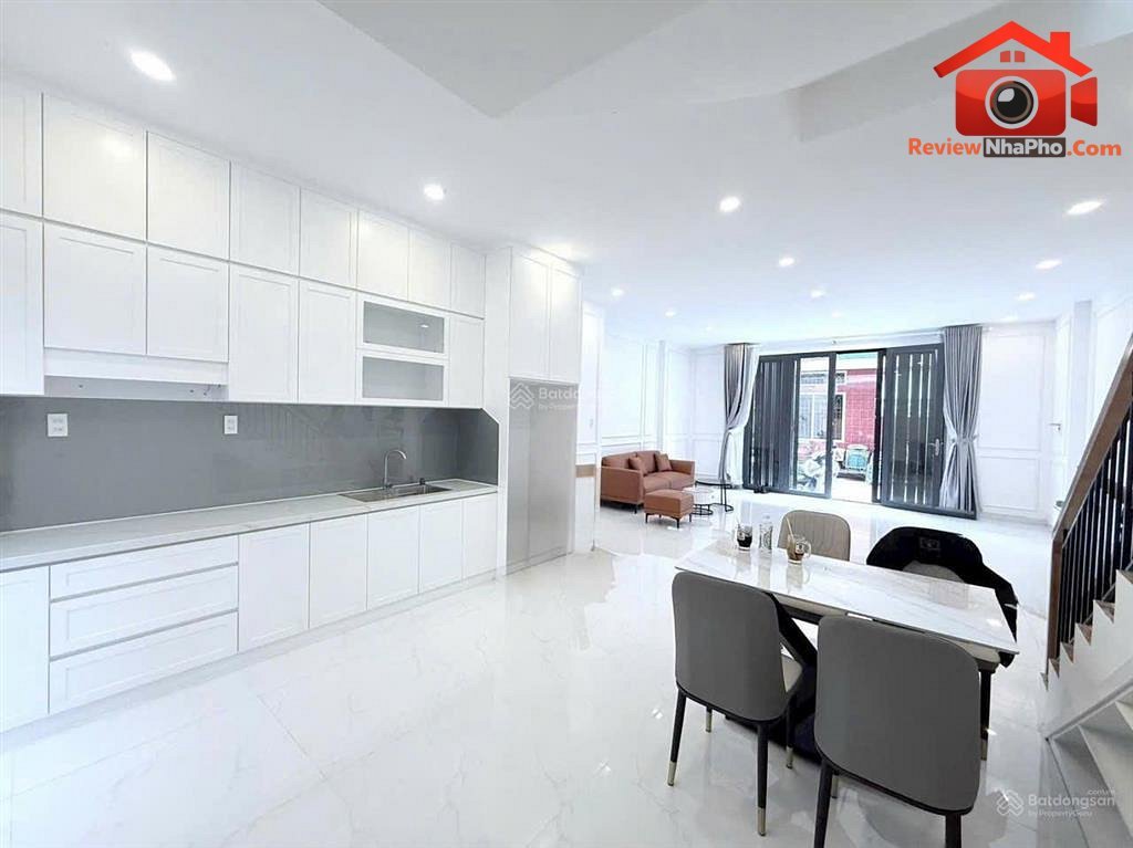 Bán nhà đẹp Đường Lạc Long Quân – Thành phố Hồ Chí Minh – 66 m2 – 7.65 tỷ REVIEW NHÀ PHỐ