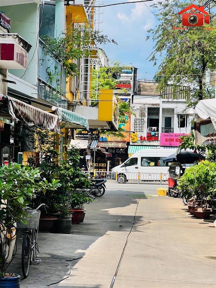 Bán nhà đất Đường Minh Phụng – Phường cũ Không xác định Quận 11 – Thành phố Hồ Chí Minh REVIEW NHÀ PHỐ 34 m2 – 6.99 tỷ