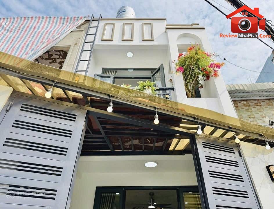 Cạnh phú nhuận  sân bay  nhà mới đón tết full nội thất  diện tích rộng  2 tầng  pháp lý chuẩn
-
Giá: 4.78 tỷ
39 m2
2
2