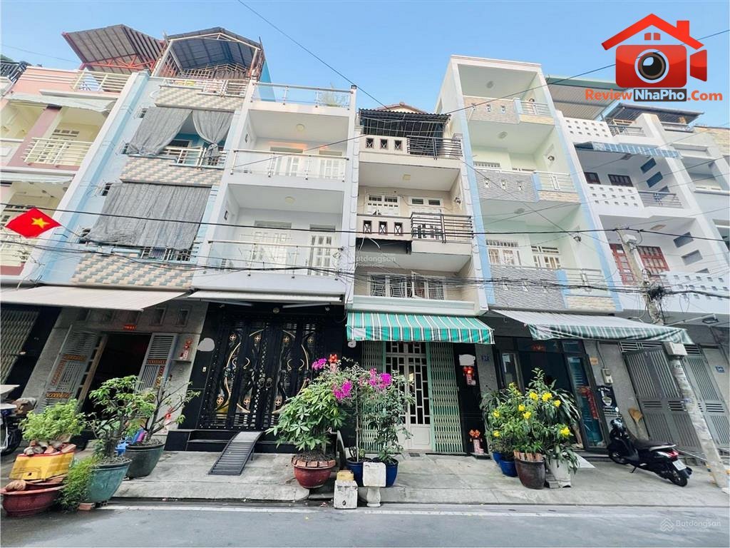 Chính chủ bán nhà mặt tiền đường 12m khu bình phú, 3 tầng btct, chỉ hơn 7 tỷ.
-
Giá: 7.9 tỷ
48 m2
3
4
