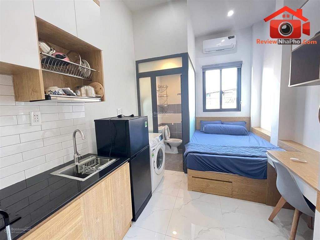 Chính chủ cho thuê chdv lê quang định lầu 4 2 cửa sổ thoáng mát cao cấp  full nội thất vip
-
Giá: 5.9 triệu
24 m2
1
1