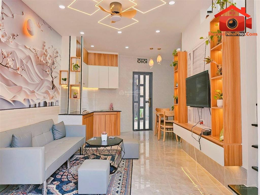 Nhà đẹp 2 tầng 43 m2 giá 3.75 tỷ – Thành phố Hồ Chí Minh REVIEW NHÀ PHỐ