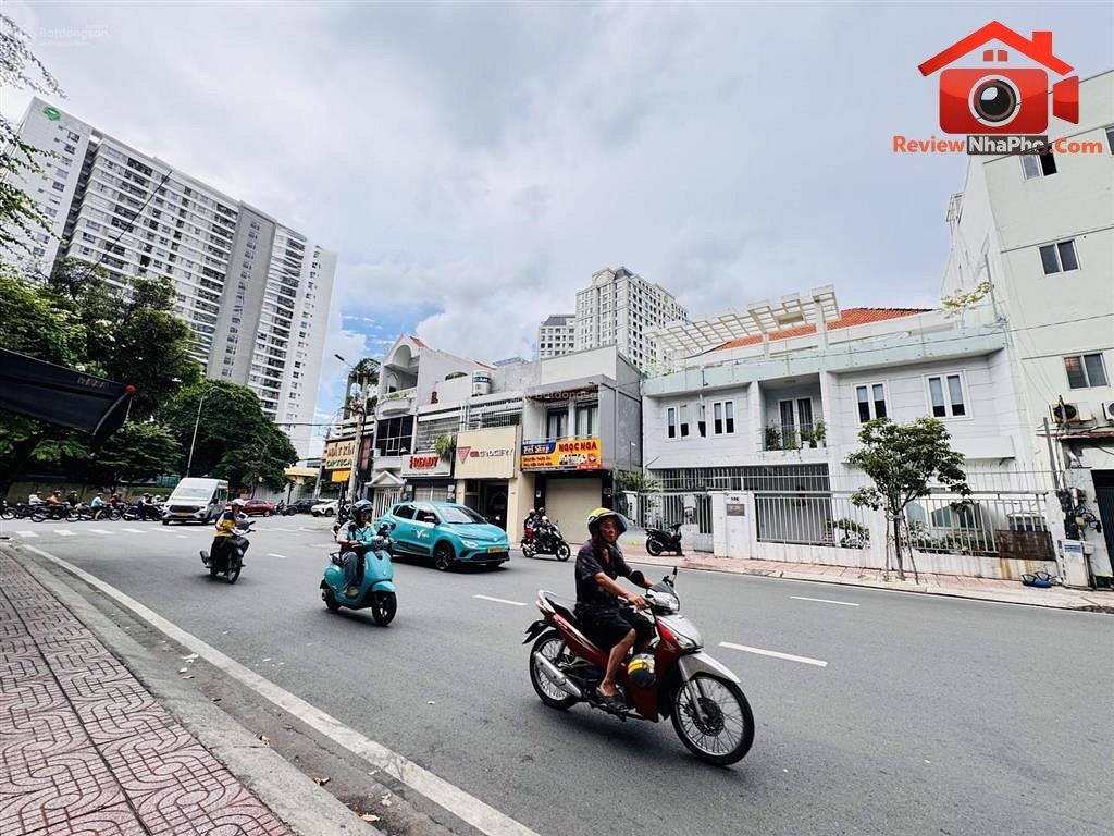 50 tỷ – Diện tích 187 m2 – Bán nhà mặt tiền Đường Đào Duy Anh – Phường cũ Đức Nhân – Quận Phú Nhuận – Thành phố Hồ Chí Minh REVIEW NHÀ PHỐ