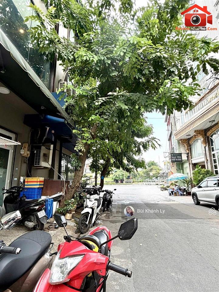 17.79 tỷ – Diện tích 50 m² – Nhà mặt tiền đường Hoa Hồng, Phường Cầu Kiệu, Quận Phú Nhuận – REVIEW NHÀ PHỐ