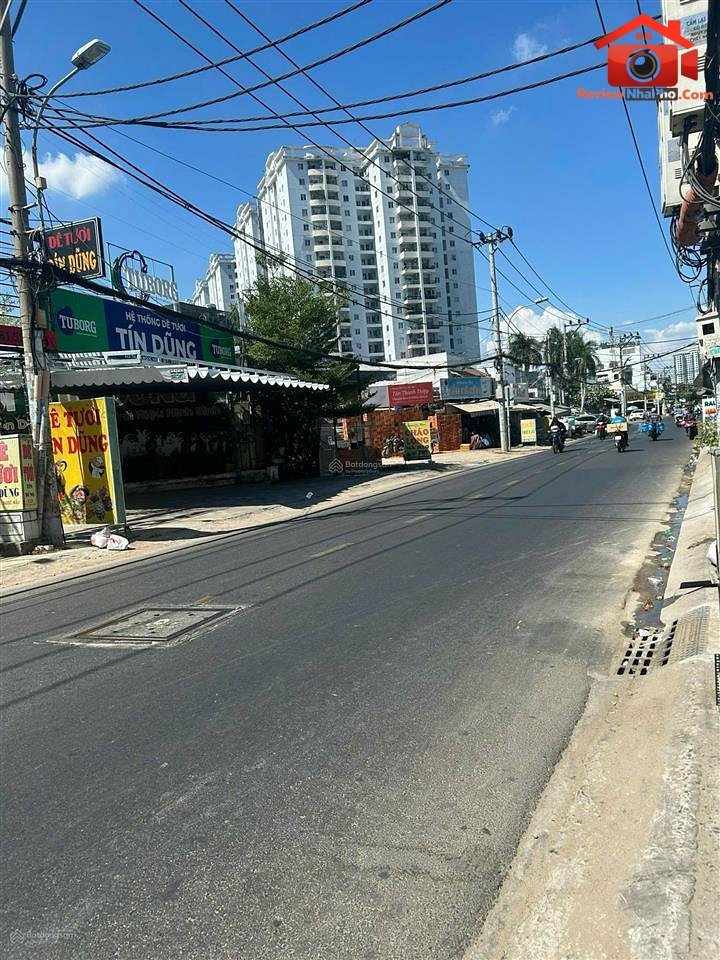 Bán nhà mặt tiền Thoại Ngọc Hầu – Quận Tân Phú – 197m2 – 40 tỷ REVIEW NHÀ PHỐ
