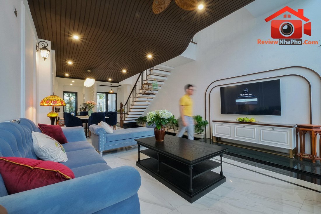 Gạch kính cản nắng hướng Tây cho nhà ống Đà Nẵng đậm chất Indochine- Ảnh 2. Gạch kính cản nắng hướng Tây cho nhà ống Đà Nẵng đậm chất Indochine- Ảnh 2.