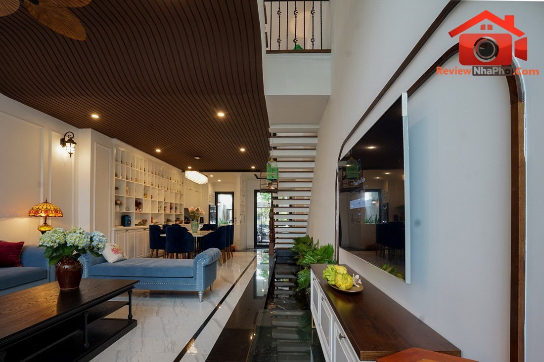 Gạch kính cản nắng hướng Tây cho nhà ống Đà Nẵng đậm chất Indochine- Ảnh 4. Gạch kính cản nắng hướng Tây cho nhà ống Đà Nẵng đậm chất Indochine- Ảnh 4.