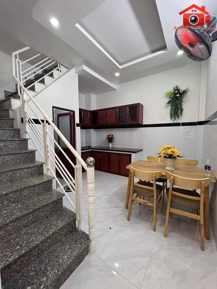 Bán nhà đất Đường Phạm Văn Bạch – Phường cũ 15 Quận Tân Bình – Phường mới 15 – Thành phố Hồ Chí Minh Diện tích 60m2 Giá 5.1 tỷ