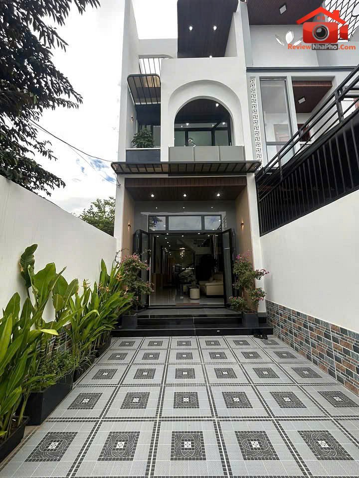 Giảm ngay 300 triệu – bán gấp nhà 2 tầng kiệt ô tô vũ lăng, hòa phát, đà nẵng – diện tích 121m2 – giá 5.3 tỷ
