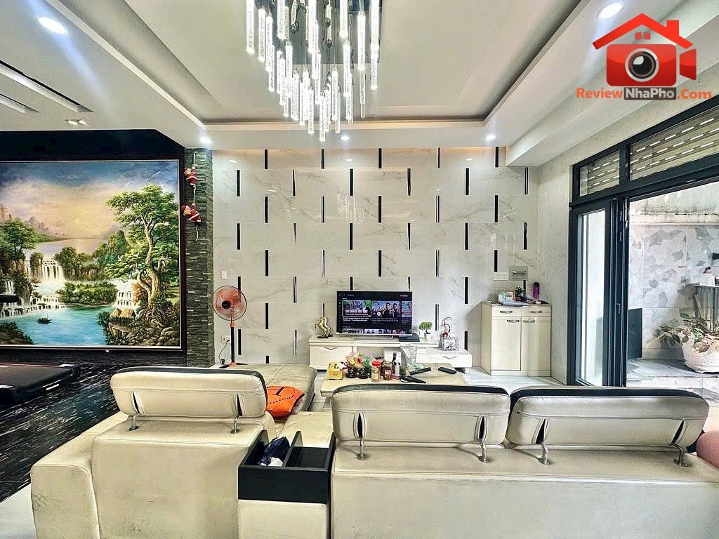 Bán nhà đẹp 4 tầng 160m2 ngang 7m – Đường Hòa Bình – Quận Bình Tân – Thành phố Hồ Chí Minh giá 14.9 tỷ
