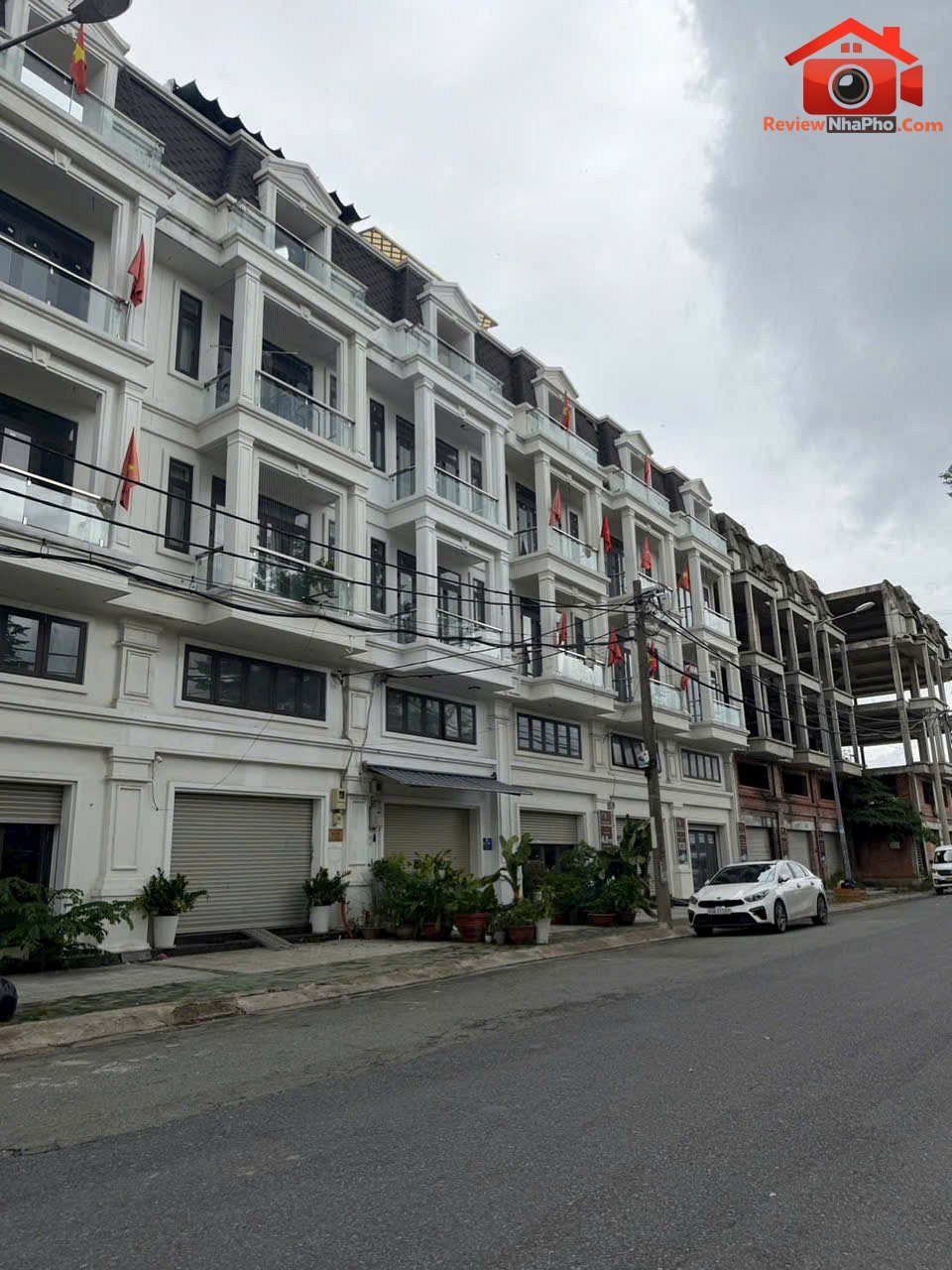 Siêu phẩm shophouse an sương mặt tiền kinh doanh cực đẹp quận 12 – Bán nhà đất Đường DD4 – Phường cũ Đông Hưng Thuận – Quận 12 – Thành phố Hồ Chí Minh 100m2 10.7 tỷ
