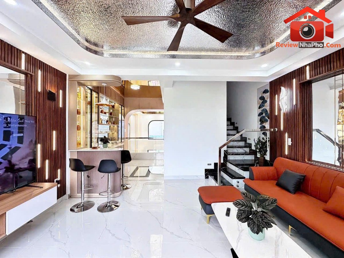 Nhà đẹp kiêu sa, khu đồng bộ hoàng quốc việt, nội thất đẳng cấp, chỉ hơn 14 tỷ – Bán nhà đất Đường Hoàng Quốc Việt – Phường cũ Phú Thuận Quận 7 – Phường mới Phú Thuận – Thành phố Hồ Chí Minh 63m2 14.2 tỷ